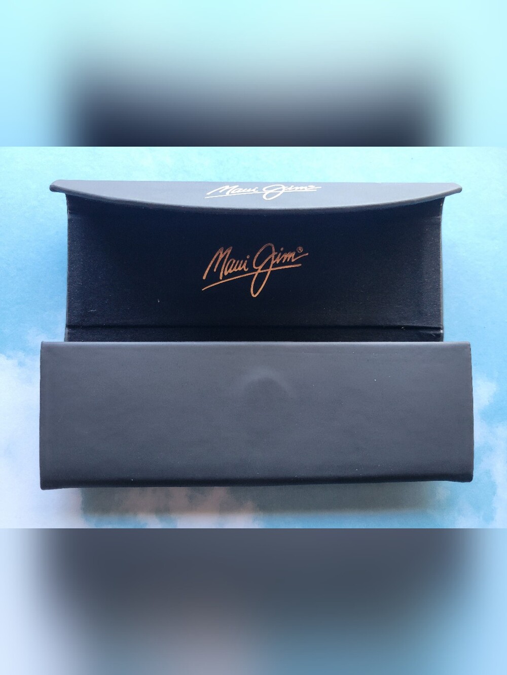 Maui Jim Black Sunglasses Case with Gold Logo